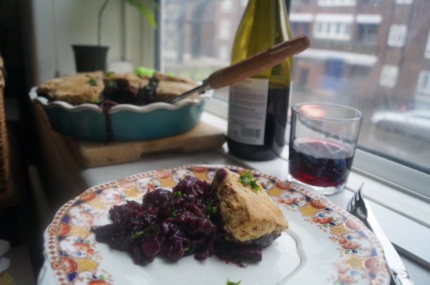 Red cabbage cobbler